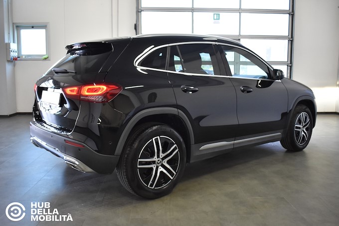 MERCEDES-BENZ GLA 200 d Automatic Sport Plus
